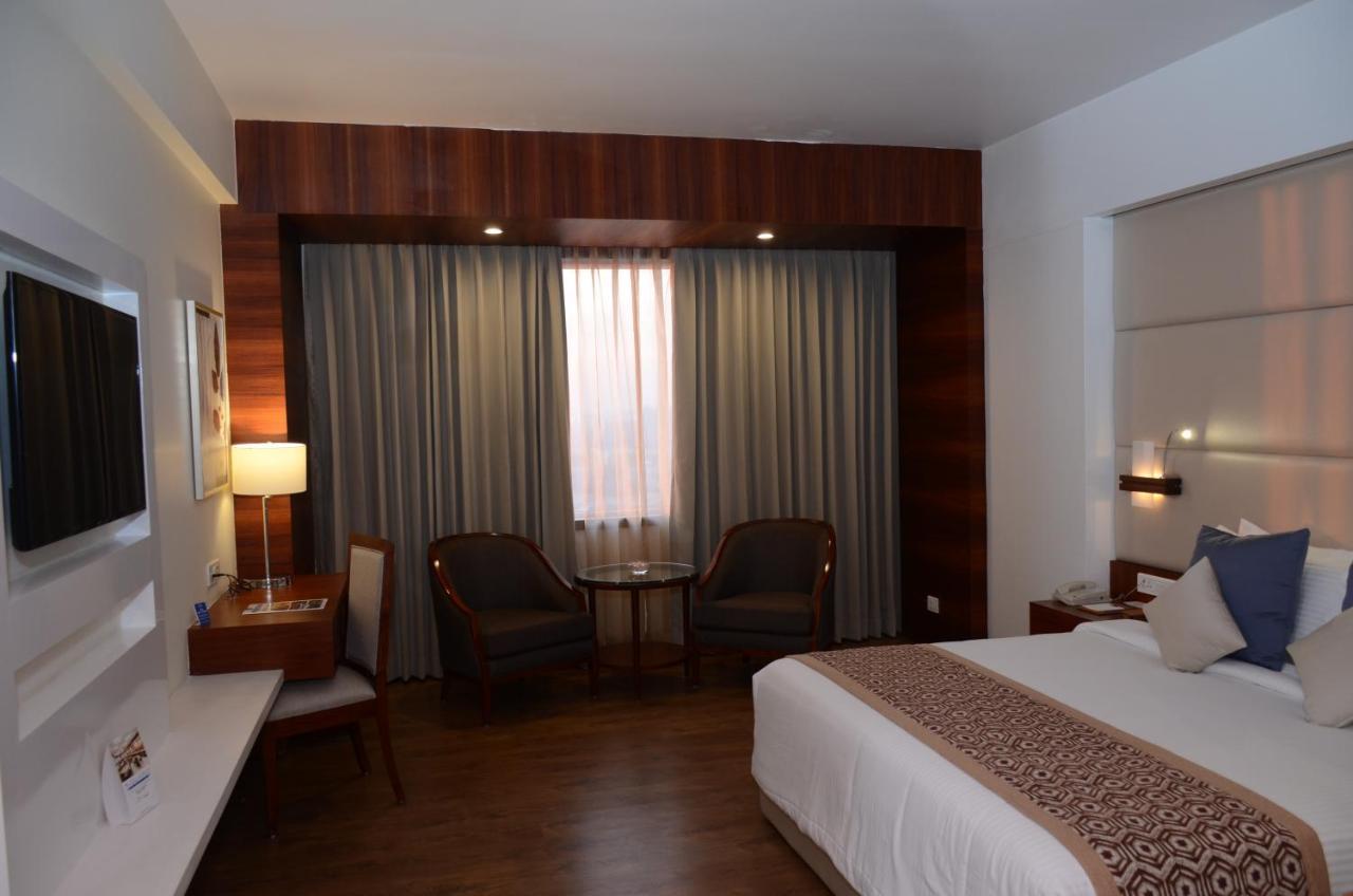 Viraj Sarovar Portico Jammu Exterior foto
